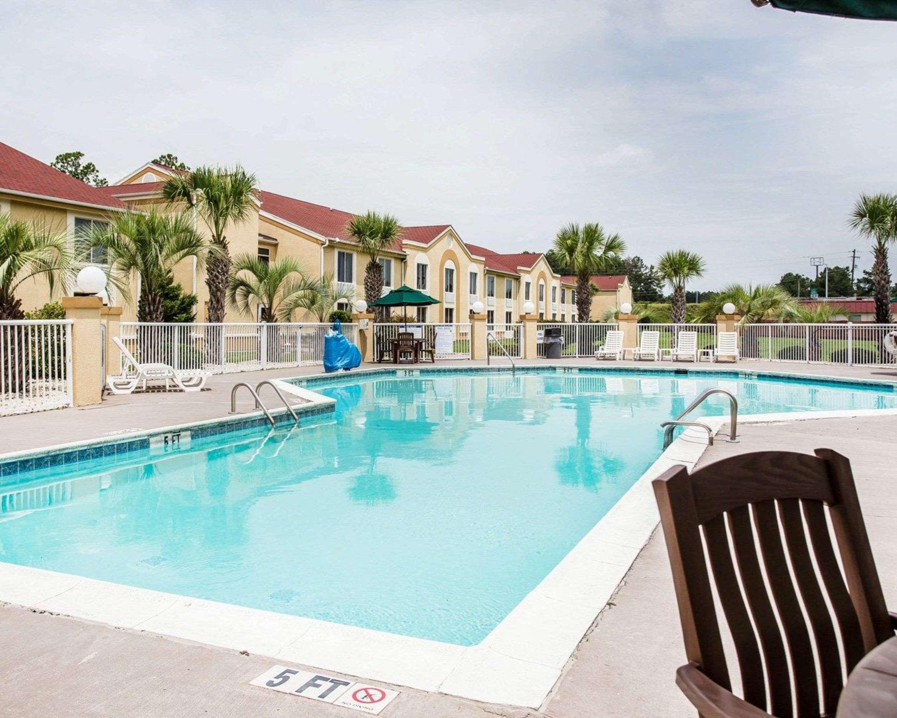Comfort Inn & Suites Walterboro I-95 Екстериор снимка