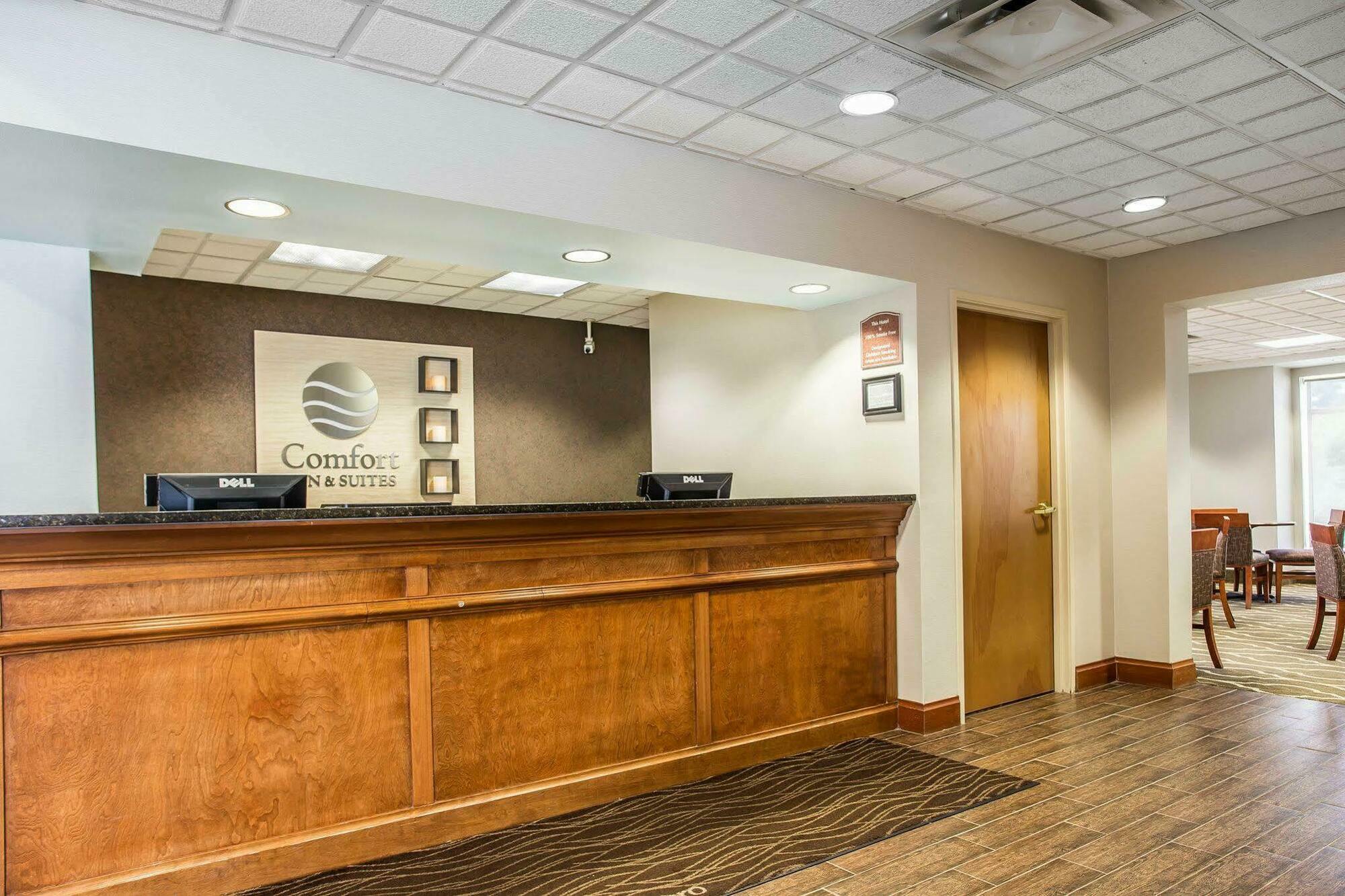 Comfort Inn & Suites Walterboro I-95 Екстериор снимка