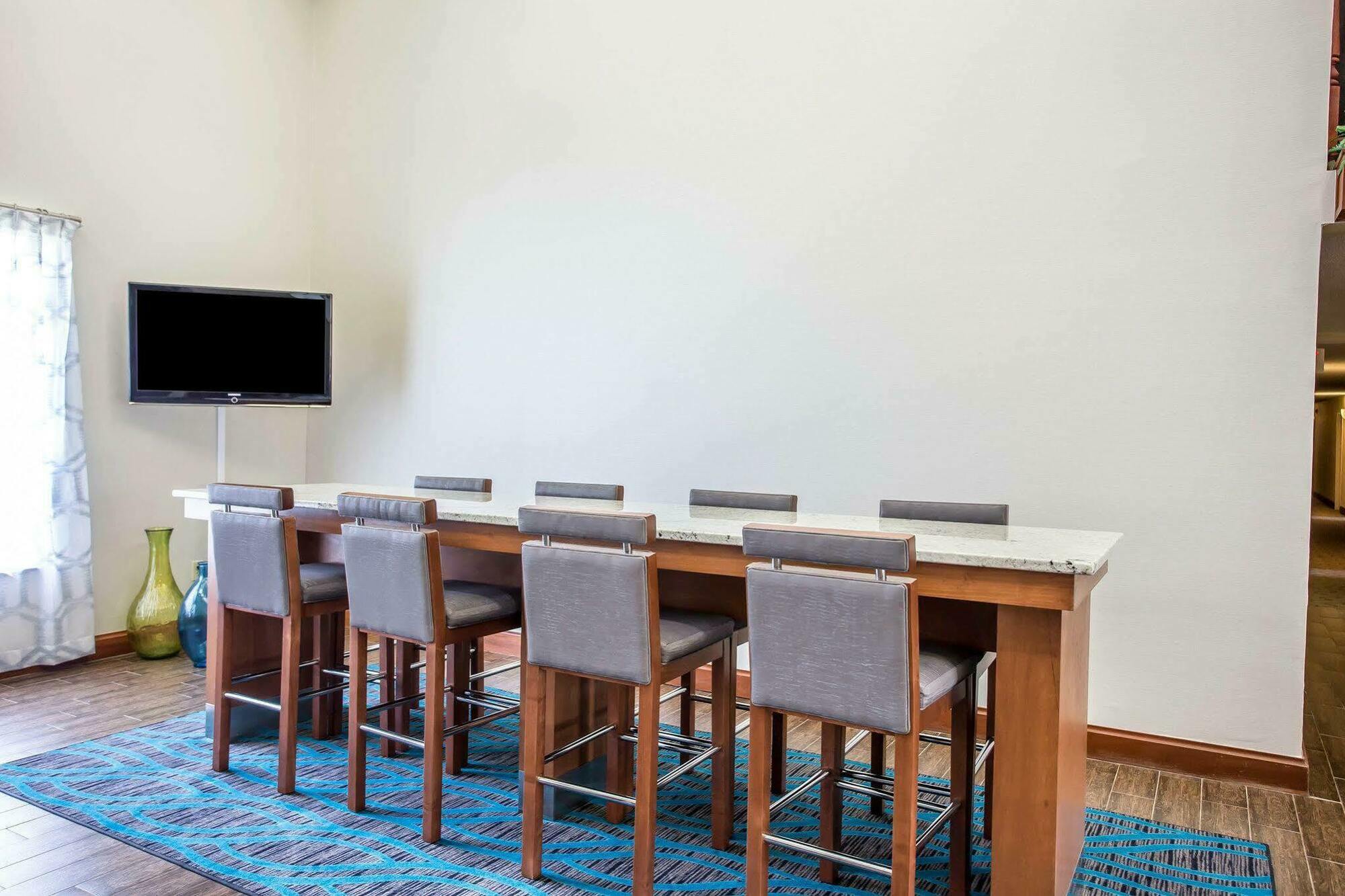 Comfort Inn & Suites Walterboro I-95 Екстериор снимка