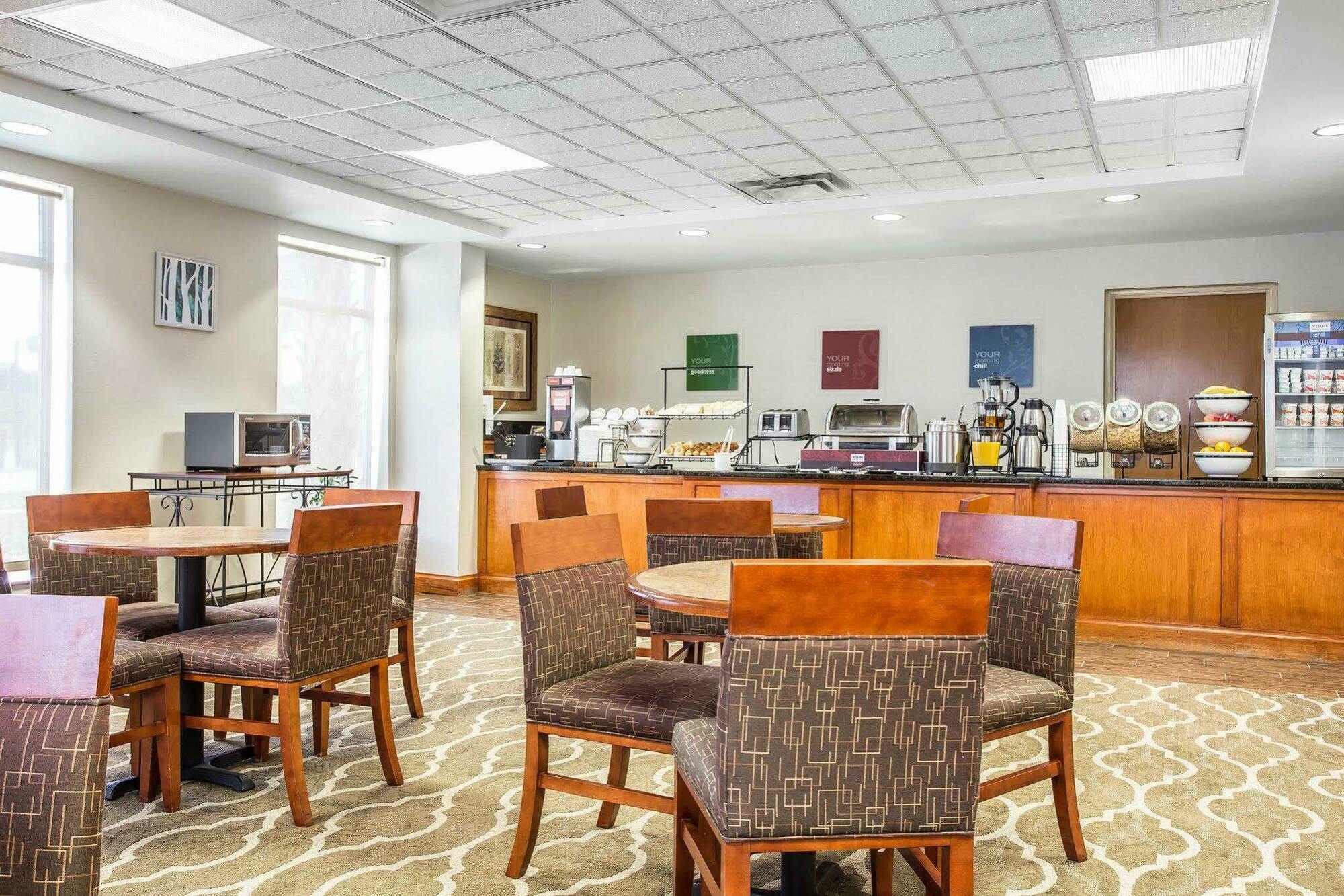 Comfort Inn & Suites Walterboro I-95 Екстериор снимка